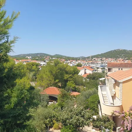 Casa Rosa, 4 Apartman